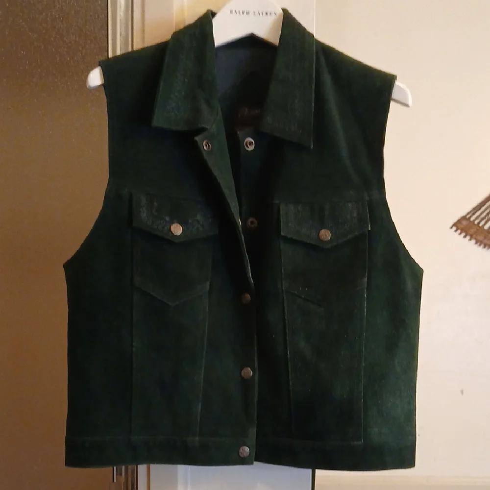 Agapo. Forest Green Suede Leather Vest. Agapo petite Collection